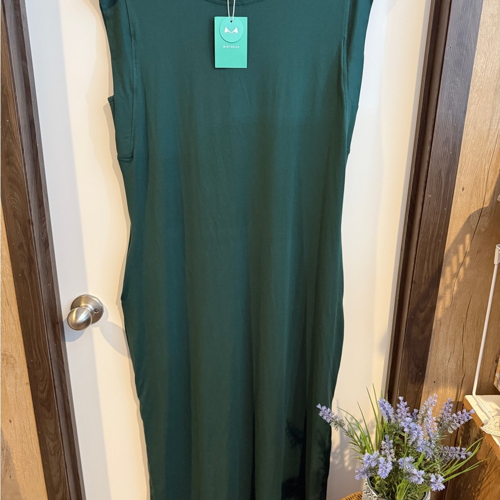Elegant Green Maxi Dress